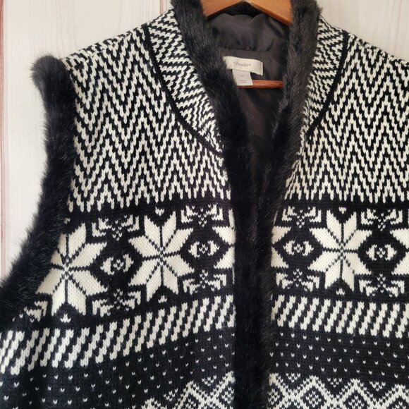 cj Banks Women’s Vest, 3X, Black/White/Faux Fur, Button Front, Winter, Snowflake - Picture 2 of 10